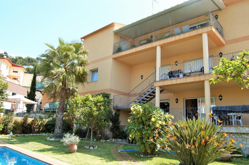 2Pau - Lloret De Mar Villa Exteriör bild