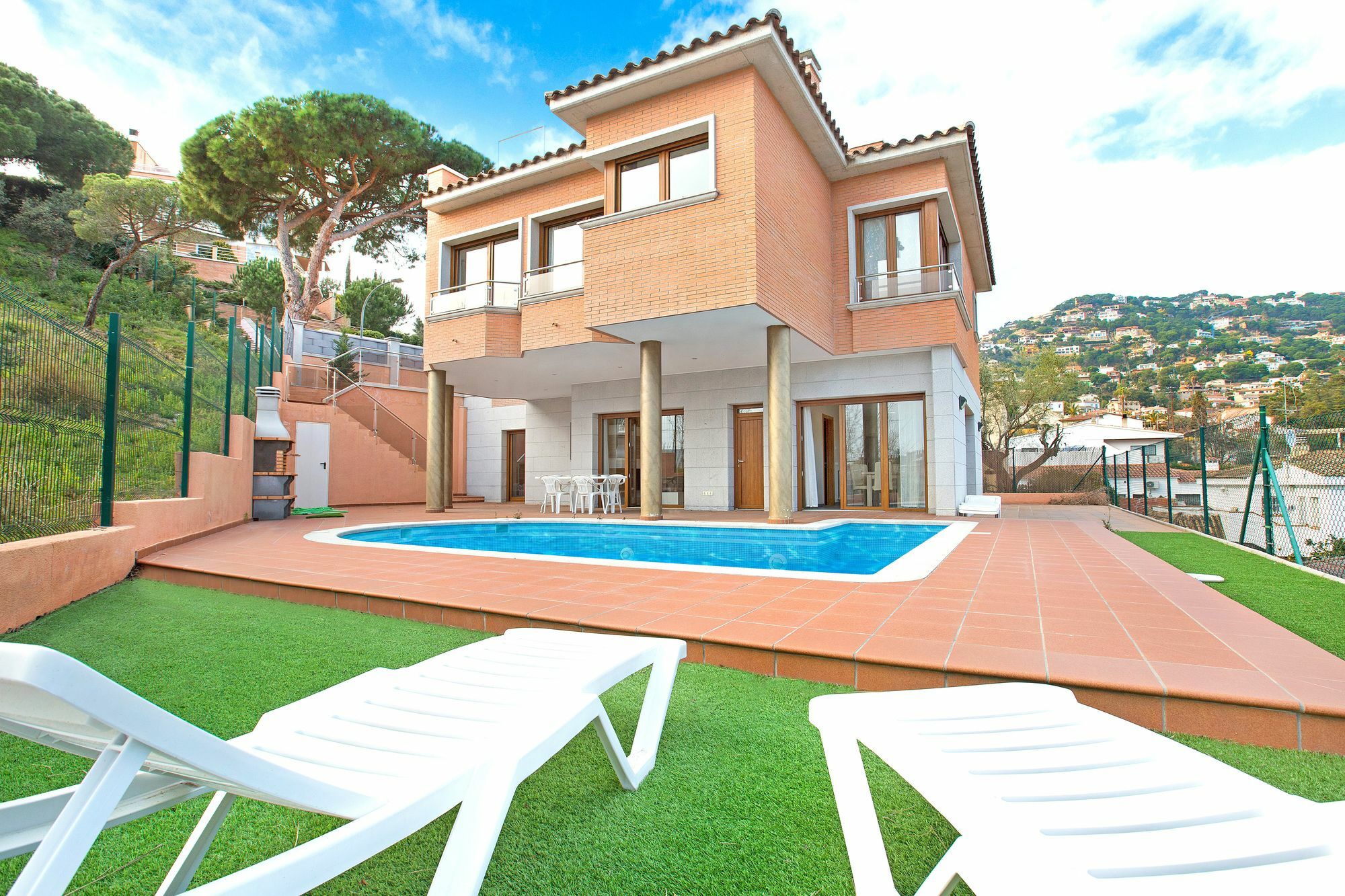 2Pau - Lloret De Mar Villa Exteriör bild